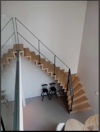 Moderne zwevende trap

Webshop » Trappen » Moderne trappen