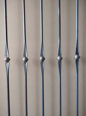 Stalen spijlen D12 mm met ring Stalen spijlen D12 mm met ring