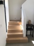 Gesloten houten trap recht