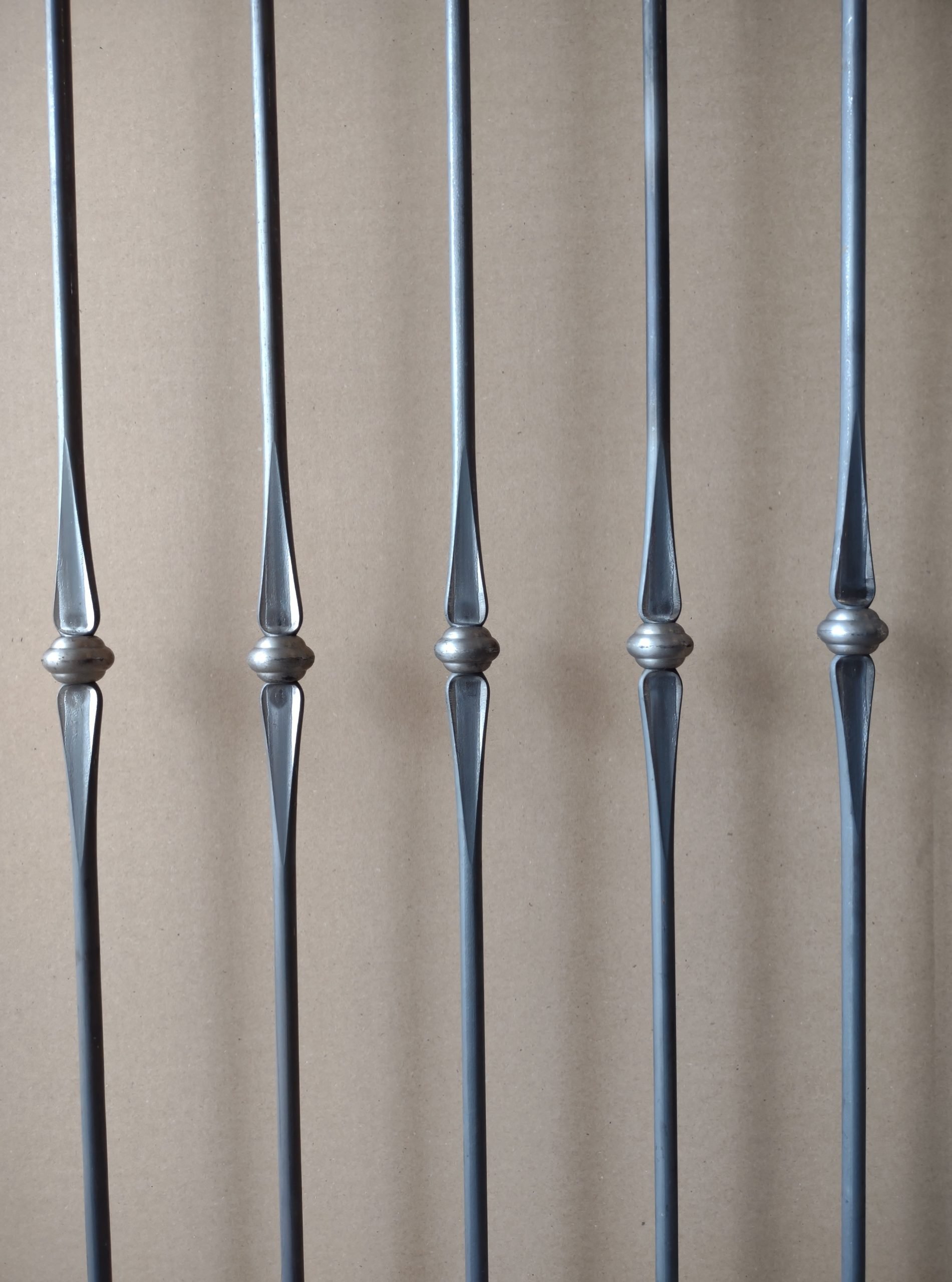 76-stalen-spijlen 76-stalen-spijlen